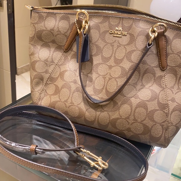 Fixed price..no bargaining Coach small Kesley shoulder bag